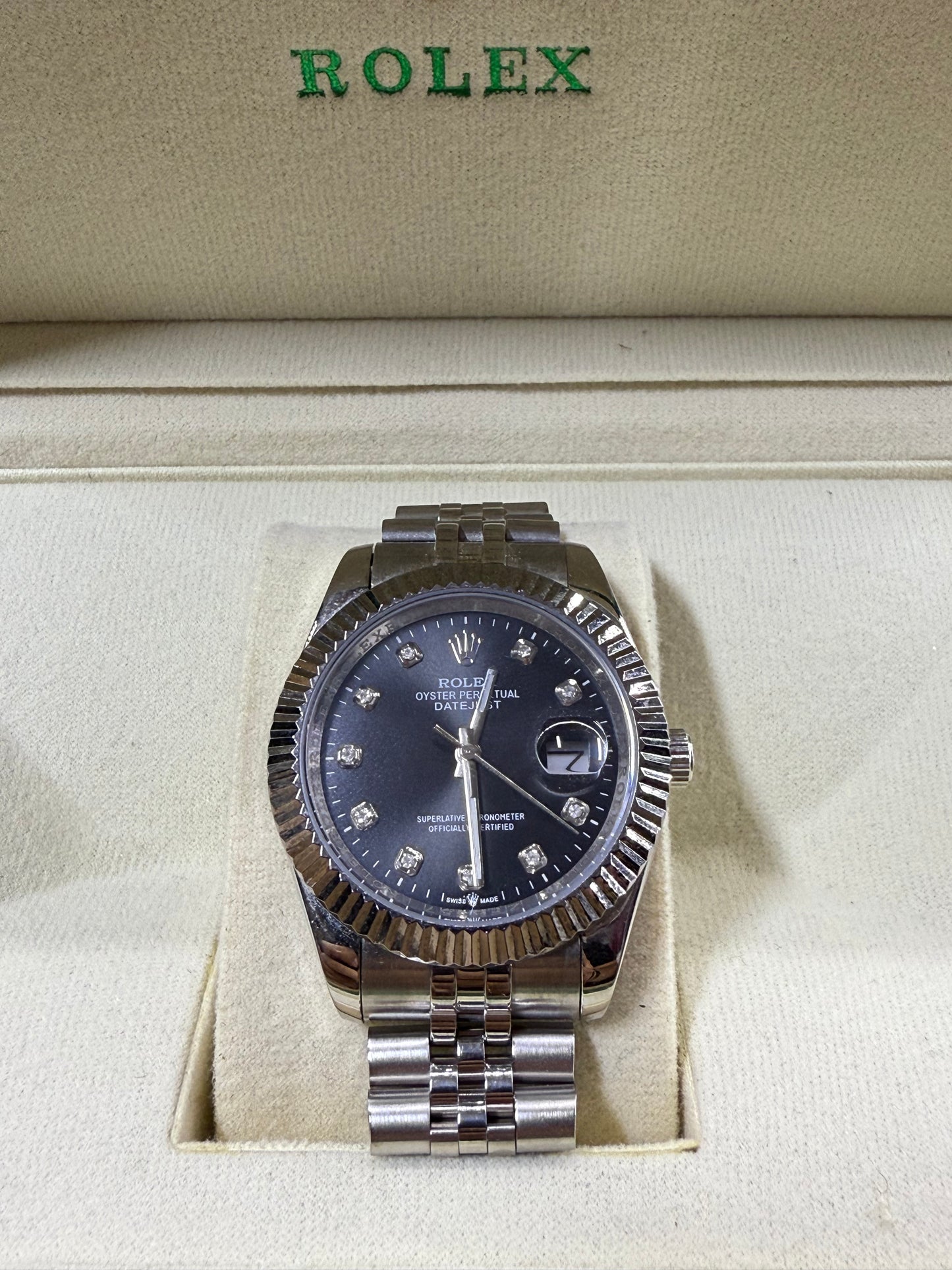 Date just 41mm black