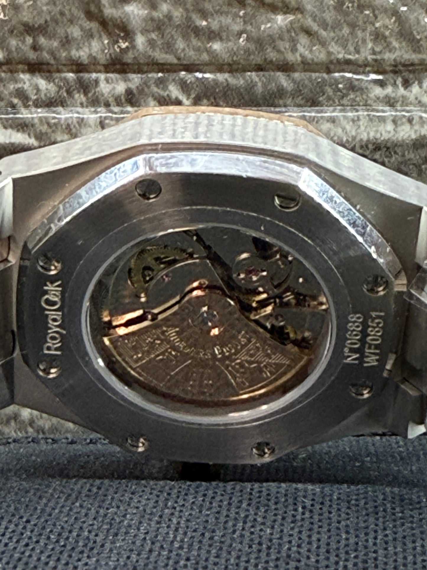 Audemars Piguet Royal Oak 15400SR.OO.1220SR.01 Stainless Steel Rose Gold White Dial