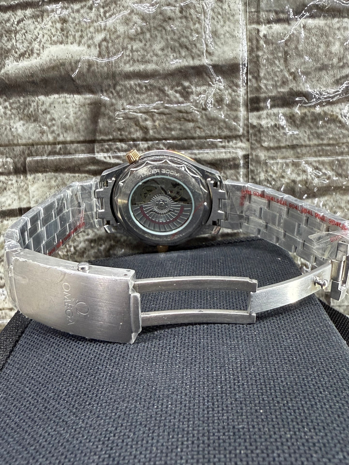 Omega Seamaster Diver 300m Co-Axial Master Chronometer 42mm